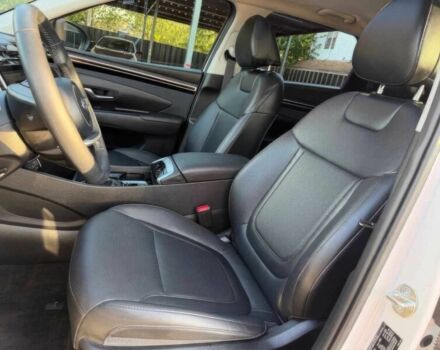 Белый Хендай Туксон, объемом двигателя 2.5 л и пробегом 11 тыс. км за 6200 $, фото 6 на Automoto.ua