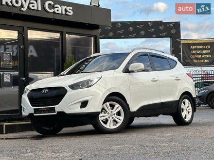 Хендай Туксон 2010 в Харькове на Automoto.ua Белый Хендай Туксон, объемом двигателя 2.36 л и пробегом 163 тыс. км за 11900 $, фото 1 на Automoto.ua