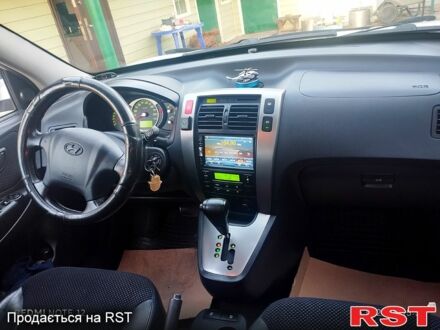 Белый Хендай Туксон, объемом двигателя 2 л и пробегом 151 тыс. км за 9999 $, фото 1 на Automoto.ua