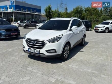 Хендай Туксон 2014 в Киеве на Automoto.ua Белый Хендай Туксон, объемом двигателя 2 л и пробегом 185 тыс. км за 15700 $, фото 1 на Automoto.ua