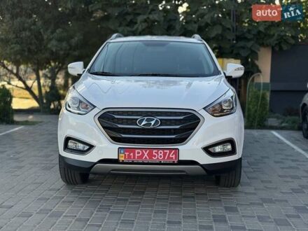 Белый Хендай Туксон, объемом двигателя 2 л и пробегом 163 тыс. км за 14200 $, фото 1 на Automoto.ua