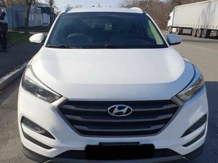 Белый Хендай Туксон, объемом двигателя 1.6 л и пробегом 122 тыс. км за 9700 $, фото 1 на Automoto.ua