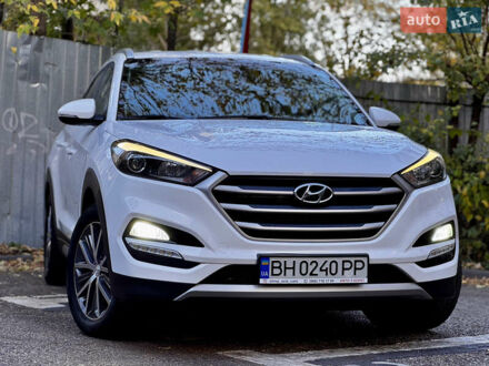 Хендай Туксон 2016 у Одесі на Automoto.ua Білий Хендай Туксон, об'ємом двигуна 2 л та пробігом 148 тис. км за 20500 $, фото 1 на Automoto.ua