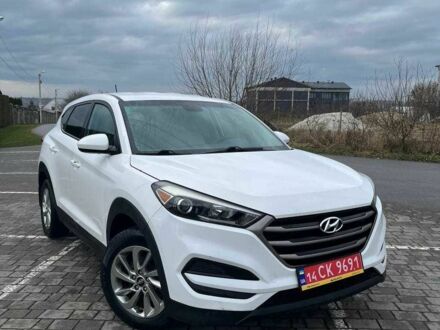 Белый Хендай Туксон, объемом двигателя 2 л и пробегом 186 тыс. км за 13899 $, фото 1 на Automoto.ua