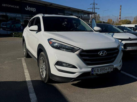 Хендай Туксон 2016 у Києві на Automoto.ua Білий Хендай Туксон, об'ємом двигуна 2 л та пробігом 160 тис. км за 14000 $, фото 1 на Automoto.ua