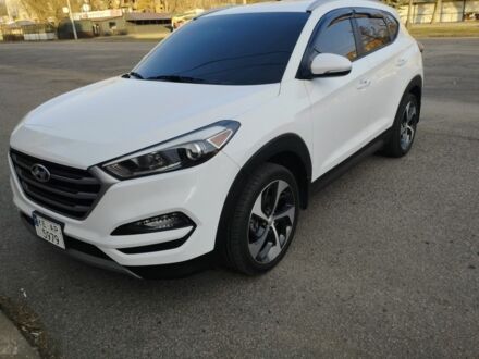 Хендай Туксон 2016 у Никополе на Automoto.ua Білий Хендай Туксон, об'ємом двигуна 1.6 л та пробігом 104 тис. км за 15700 $, фото 1 на Automoto.ua