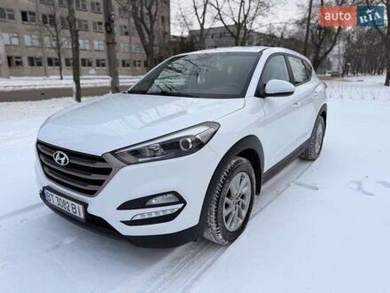 Белый Хендай Туксон, объемом двигателя 2 л и пробегом 94 тыс. км за 16900 $, фото 1 на Automoto.ua