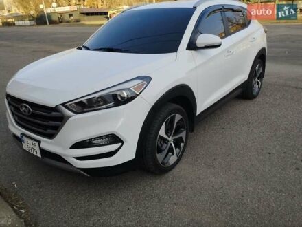 Хендай Туксон 2016 у Дніпро (Дніпропетровську) на Automoto.ua Білий Хендай Туксон, об'ємом двигуна 1.59 л та пробігом 103 тис. км за 15200 $, фото 1 на Automoto.ua