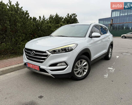 Белый Хендай Туксон, объемом двигателя 2 л и пробегом 186 тыс. км за 17700 $, фото 1 на Automoto.ua
