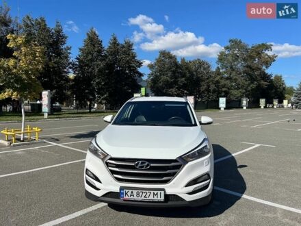 Белый Хендай Туксон, объемом двигателя 2 л и пробегом 167 тыс. км за 15500 $, фото 1 на Automoto.ua