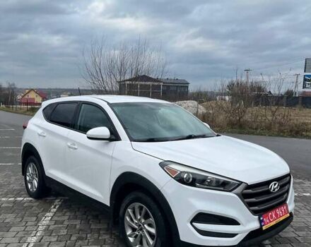 Белый Хендай Туксон, объемом двигателя 2 л и пробегом 186 тыс. км за 13899 $, фото 1 на Automoto.ua