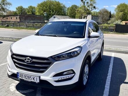 Хендай Туксон 2017 в Виннице на Automoto.ua Белый Хендай Туксон, объемом двигателя 2 л и пробегом 156 тыс. км за 18300 $, фото 1 на Automoto.ua