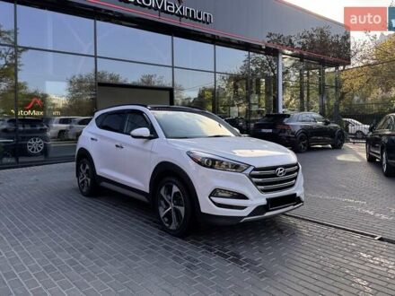 Хендай Туксон 2017 в Одессе на Automoto.ua Белый Хендай Туксон, объемом двигателя 1.59 л и пробегом 71 тыс. км за 17900 $, фото 1 на Automoto.ua