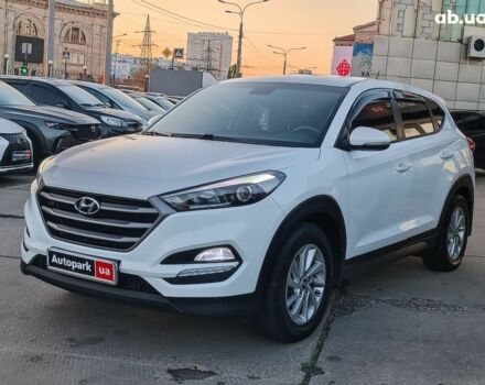 Белый Хендай Туксон, объемом двигателя 2 л и пробегом 146 тыс. км за 16490 $, фото 1 на Automoto.ua