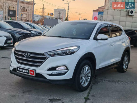 Білий Хендай Туксон, об'ємом двигуна 2 л та пробігом 146 тис. км за 16490 $, фото 1 на Automoto.ua