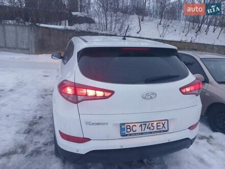 Белый Хендай Туксон, объемом двигателя 2 л и пробегом 42 тыс. км за 18000 $, фото 1 на Automoto.ua