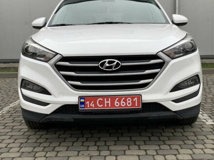 Белый Хендай Туксон, объемом двигателя 2 л и пробегом 167 тыс. км за 15800 $, фото 1 на Automoto.ua