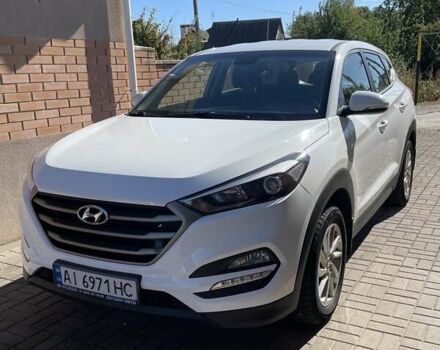 Белый Хендай Туксон, объемом двигателя 2 л и пробегом 59 тыс. км за 18900 $, фото 1 на Automoto.ua