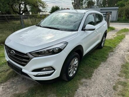 Хендай Туксон 2017 в Виннице на Automoto.ua Белый Хендай Туксон, объемом двигателя 1.6 л и пробегом 143 тыс. км за 9400 $, фото 1 на Automoto.ua