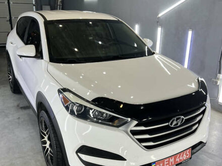 Хендай Туксон 2017 в Луцке на Automoto.ua Белый Хендай Туксон, объемом двигателя 2 л и пробегом 165 тыс. км за 14600 $, фото 1 на Automoto.ua