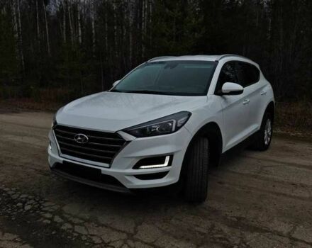 Белый Хендай Туксон, объемом двигателя 2 л и пробегом 75 тыс. км за 13500 $, фото 1 на Automoto.ua