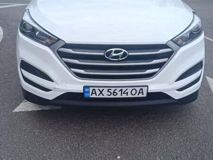 Білий Хендай Туксон, об'ємом двигуна 1.8 л та пробігом 116 тис. км за 13411 $, фото 1 на Automoto.ua