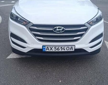 Белый Хендай Туксон, объемом двигателя 1.98 л и пробегом 116 тыс. км за 16100 $, фото 1 на Automoto.ua