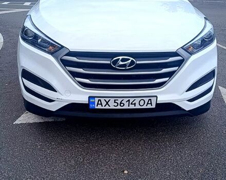Білий Хендай Туксон, об'ємом двигуна 1.8 л та пробігом 116 тис. км за 16799 $, фото 1 на Automoto.ua