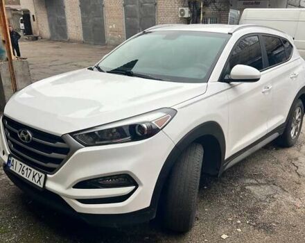 Белый Хендай Туксон, объемом двигателя 2 л и пробегом 96 тыс. км за 16900 $, фото 1 на Automoto.ua