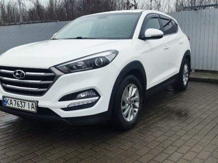 Белый Хендай Туксон, объемом двигателя 2 л и пробегом 133 тыс. км за 17600 $, фото 1 на Automoto.ua