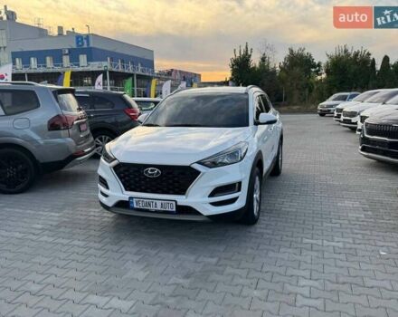 Білий Хендай Туксон, об'ємом двигуна 2 л та пробігом 188 тис. км за 21900 $, фото 1 на Automoto.ua