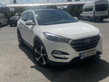 Хендай Туксон 2018 в Днепре (Днепропетровске) на Automoto.ua Белый Хендай Туксон, объемом двигателя 2 л и пробегом 103 тыс. км за 23200 $, фото 1 на Automoto.ua