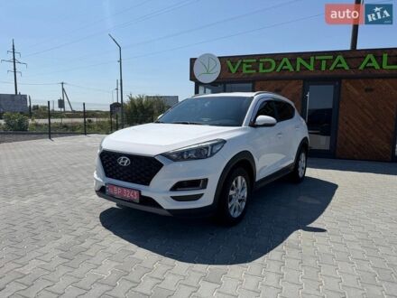 Белый Хендай Туксон, объемом двигателя 2 л и пробегом 188 тыс. км за 18500 $, фото 1 на Automoto.ua