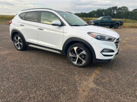 Білий Хендай Туксон, об'ємом двигуна 1.6 л та пробігом 48 тис. км за 9200 $, фото 1 на Automoto.ua