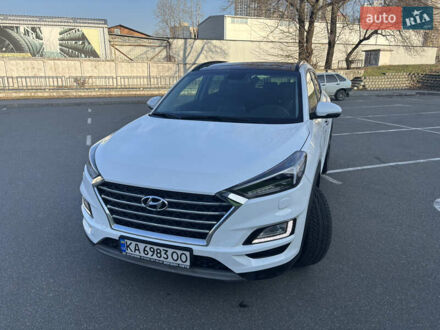 Хендай Туксон 2019 в Киеве на Automoto.ua Белый Хендай Туксон, объемом двигателя 2 л и пробегом 83 тыс. км за 32500 $, фото 1 на Automoto.ua