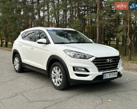 Білий Хендай Туксон, об'ємом двигуна 2 л та пробігом 101 тис. км за 17800 $, фото 1 на Automoto.ua