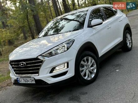Белый Хендай Туксон, объемом двигателя 2 л и пробегом 51 тыс. км за 17900 $, фото 1 на Automoto.ua