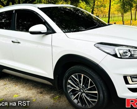 Хендай Туксон 2020 в Киеве на Automoto.ua Белый Хендай Туксон, объемом двигателя 2 л и пробегом 42 тыс. км за 22500 $, фото 1 на Automoto.ua