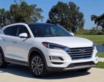 Белый Хендай Туксон, объемом двигателя 2.4 л и пробегом 21 тыс. км за 9800 $, фото 1 на Automoto.ua