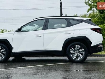 Хендай Туксон 2021 в Киеве на Automoto.ua Белый Хендай Туксон, объемом двигателя 2 л и пробегом 21 тыс. км за 24777 $, фото 1 на Automoto.ua