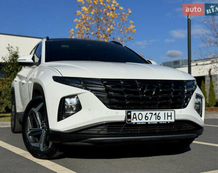 Белый Хендай Туксон, объемом двигателя 2 л и пробегом 147 тыс. км за 23700 $, фото 1 на Automoto.ua