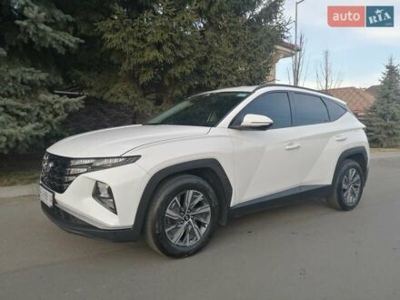 Хендай Туксон 2021 в Киеве на Automoto.ua Белый Хендай Туксон, объемом двигателя 1.6 л и пробегом 69 тыс. км за 26900 $, фото 1 на Automoto.ua