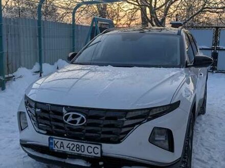 Белый Хендай Туксон, объемом двигателя 1.6 л и пробегом 70 тыс. км за 28500 $, фото 1 на Automoto.ua