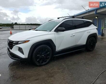 Белый Хендай Туксон, объемом двигателя 2.5 л и пробегом 101 тыс. км за 7200 $, фото 1 на Automoto.ua