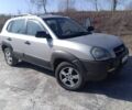 Бежевый Хендай Туксон, объемом двигателя 0 л и пробегом 270 тыс. км за 4000 $, фото 3 на Automoto.ua