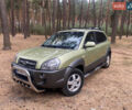 Бежевый Хендай Туксон, объемом двигателя 1.98 л и пробегом 325 тыс. км за 6500 $, фото 1 на Automoto.ua