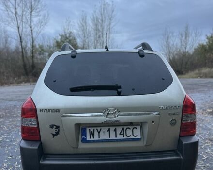 Бежевый Хендай Туксон, объемом двигателя 2 л и пробегом 247 тыс. км за 3500 $, фото 3 на Automoto.ua