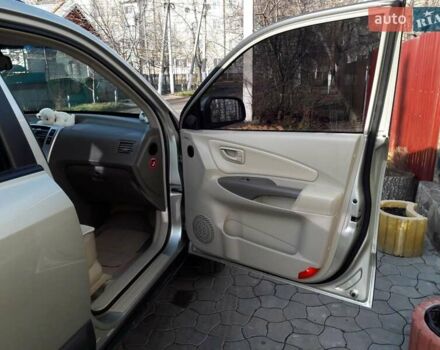 Бежевый Хендай Туксон, объемом двигателя 2.7 л и пробегом 165 тыс. км за 7500 $, фото 2 на Automoto.ua