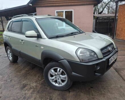 Бежевий Хендай Туксон, об'ємом двигуна 2 л та пробігом 180 тис. км за 7700 $, фото 2 на Automoto.ua