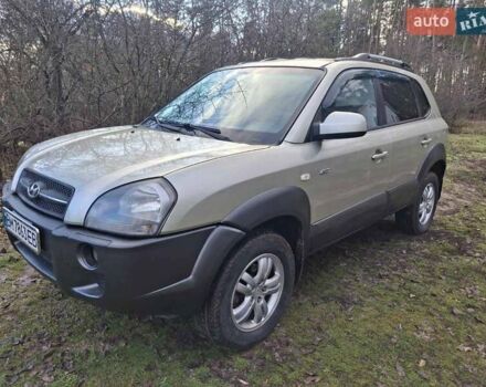 Бежевый Хендай Туксон, объемом двигателя 1.99 л и пробегом 180 тыс. км за 7700 $, фото 8 на Automoto.ua